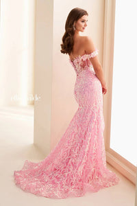 Ellie Wilde - 3d Floral Accent Lace Gown