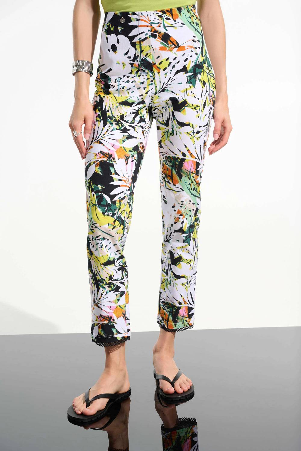 Joseph Ribkoff - Floral High-waisted Trousers