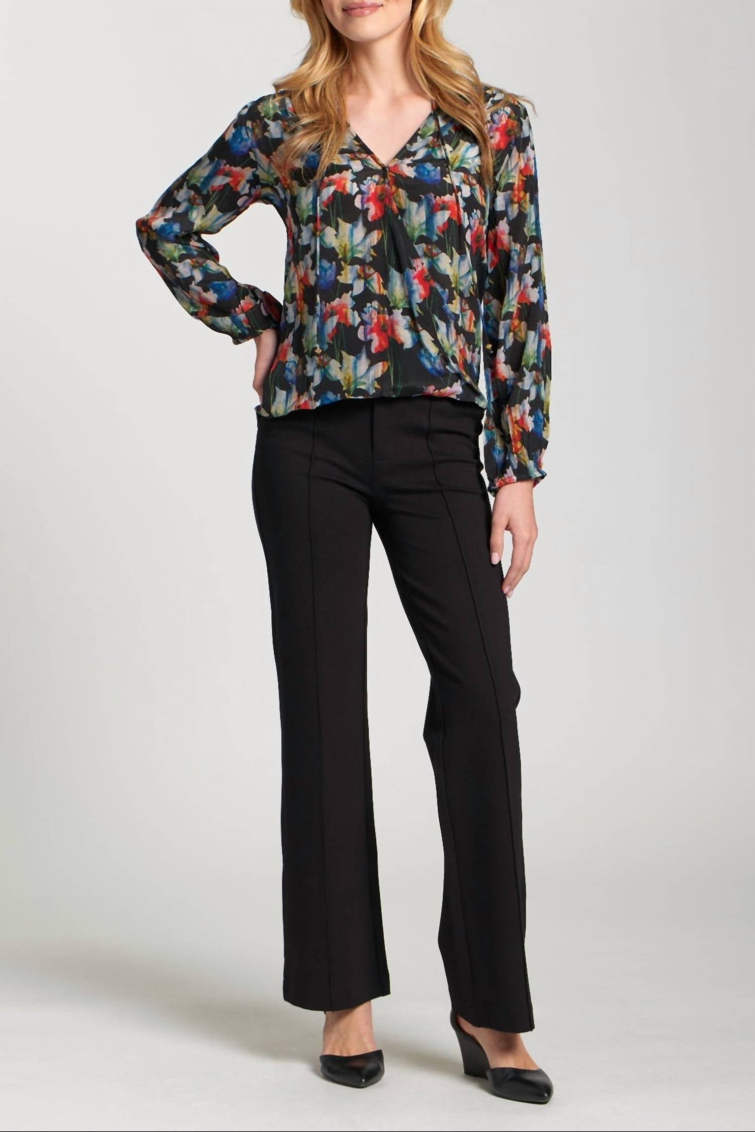 Apny - Crossover Top With Tassel