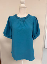 Voy - Women's Braided Band Short Sleeve Top