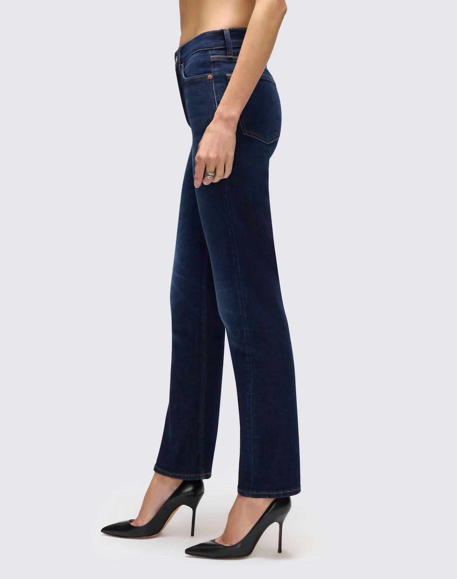 RE/DONE Twisted Stove Pipe Jeans in dark lady blue - women's jeans - detail view