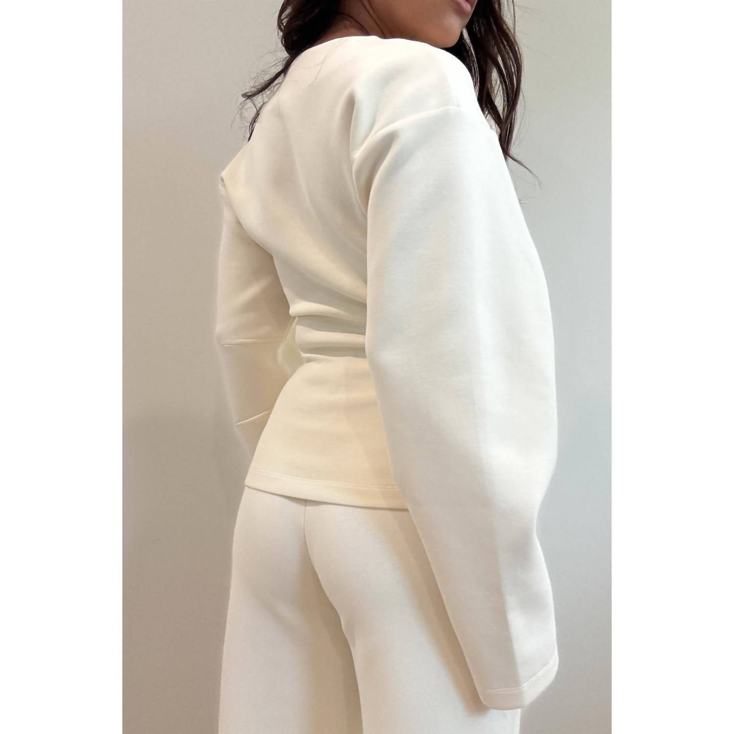 Et Clet - Statement Sleeve Fitted Waist Cotton Knit Top