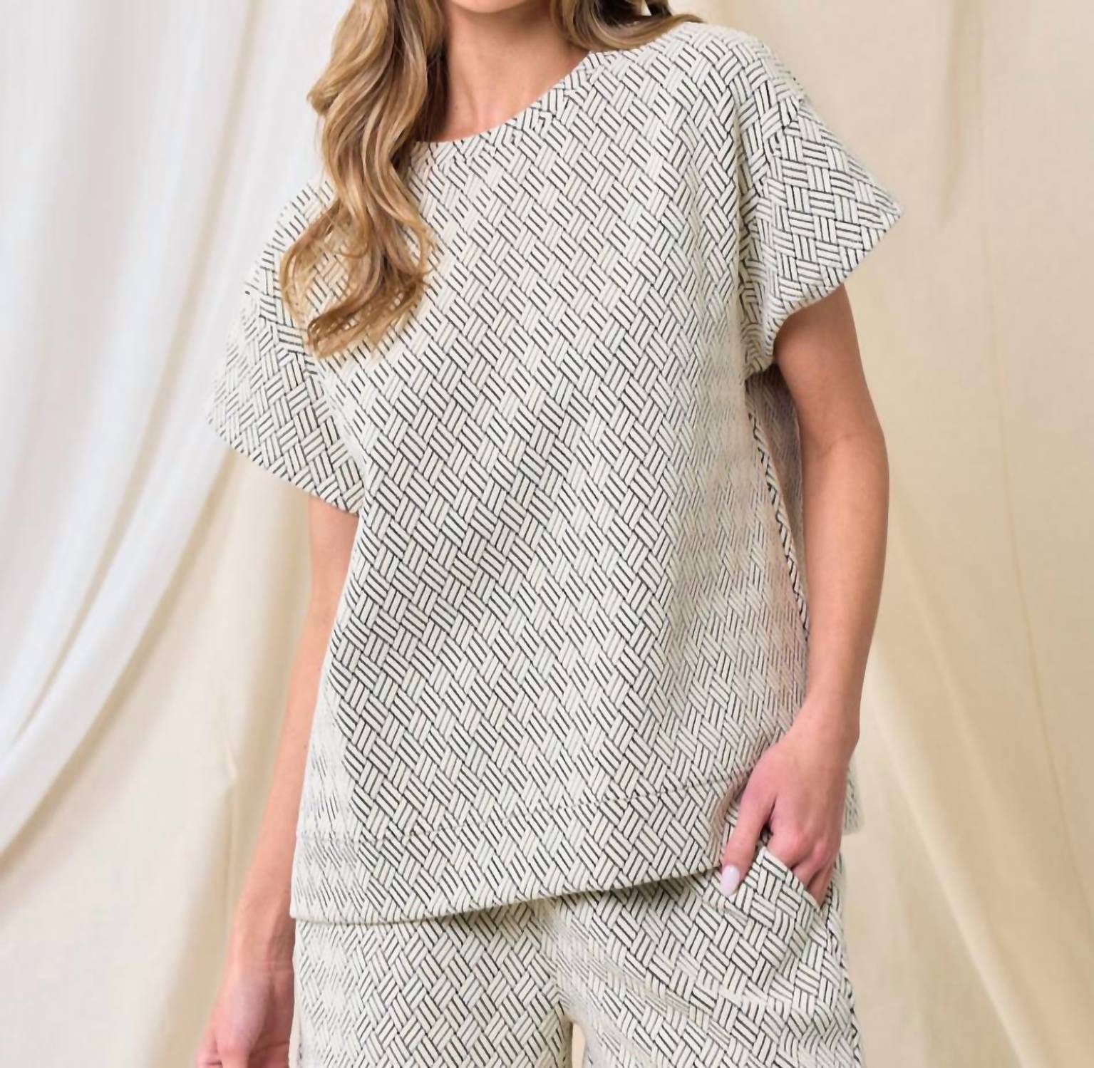 See And Be Seen - Women's Terri Textured Set