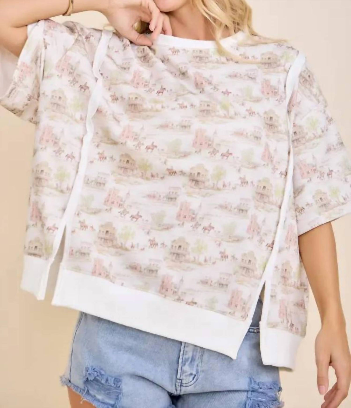 Main Strip - Women's Western Scenic Print Relaxed Fit Top