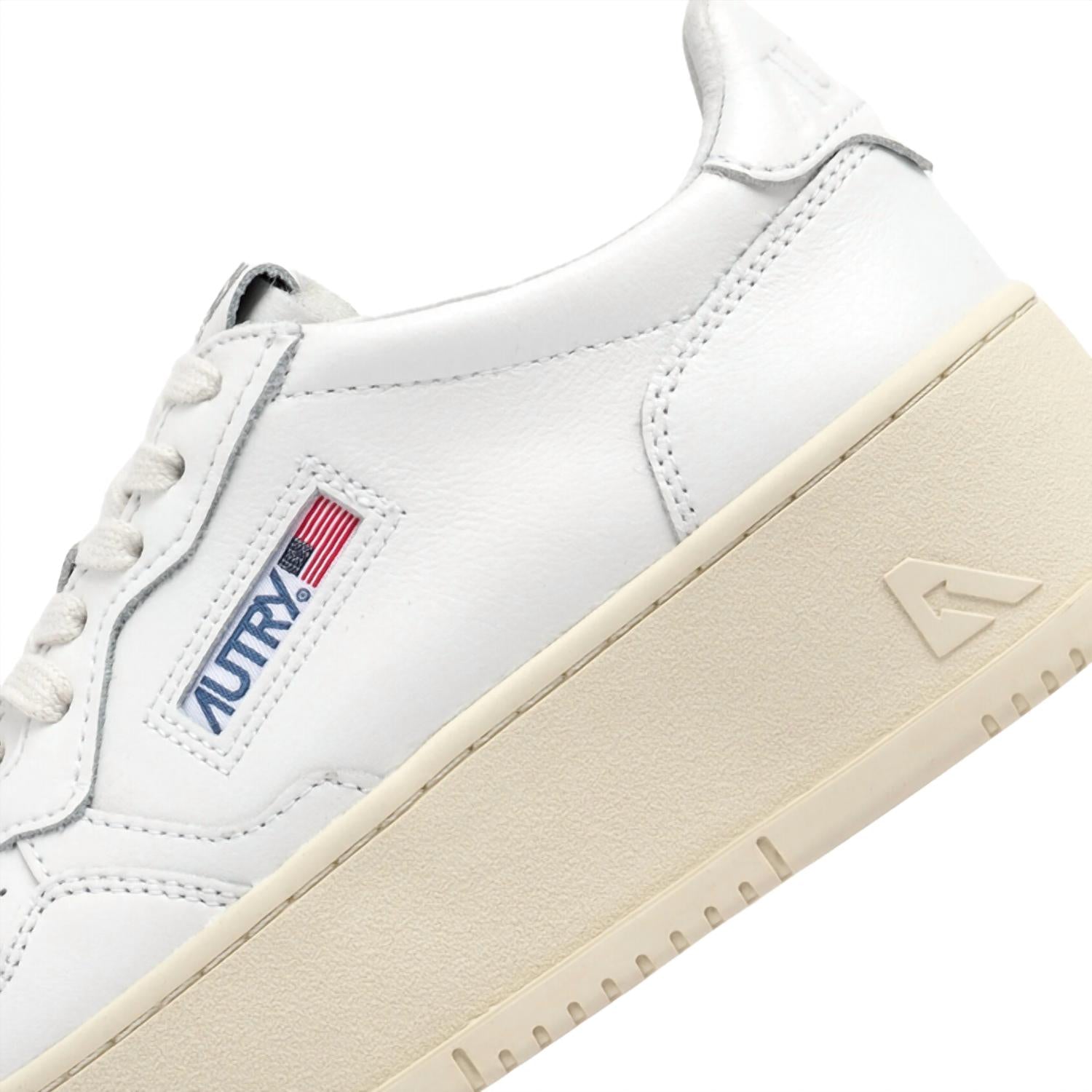 Autry - Women's Medalist Platform Sneakers