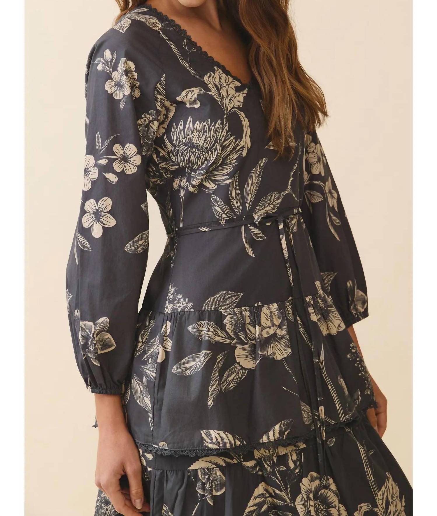 Tcec - Lace Detail Floral Midi Dress