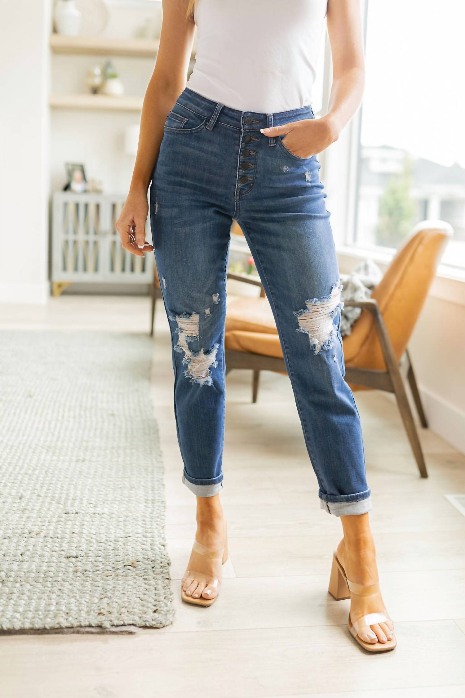 Judy Blue - High Rise Button Fly Distressed Boyfriend Jeans