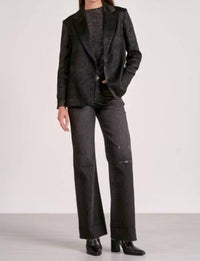 Elan - Wide Lapel Blazer