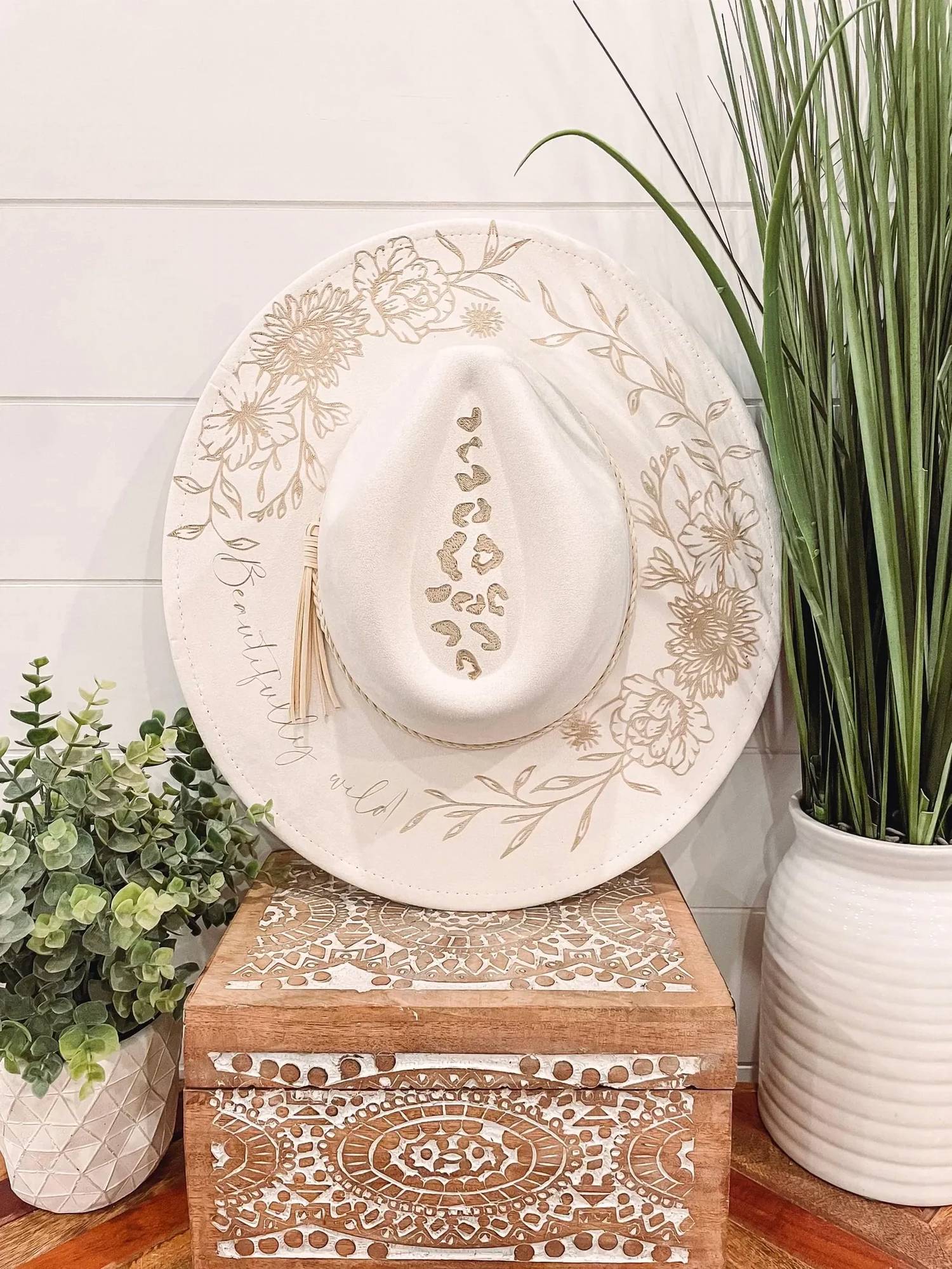Willie & Dolly Designs - Women's Engraved Floral Hat