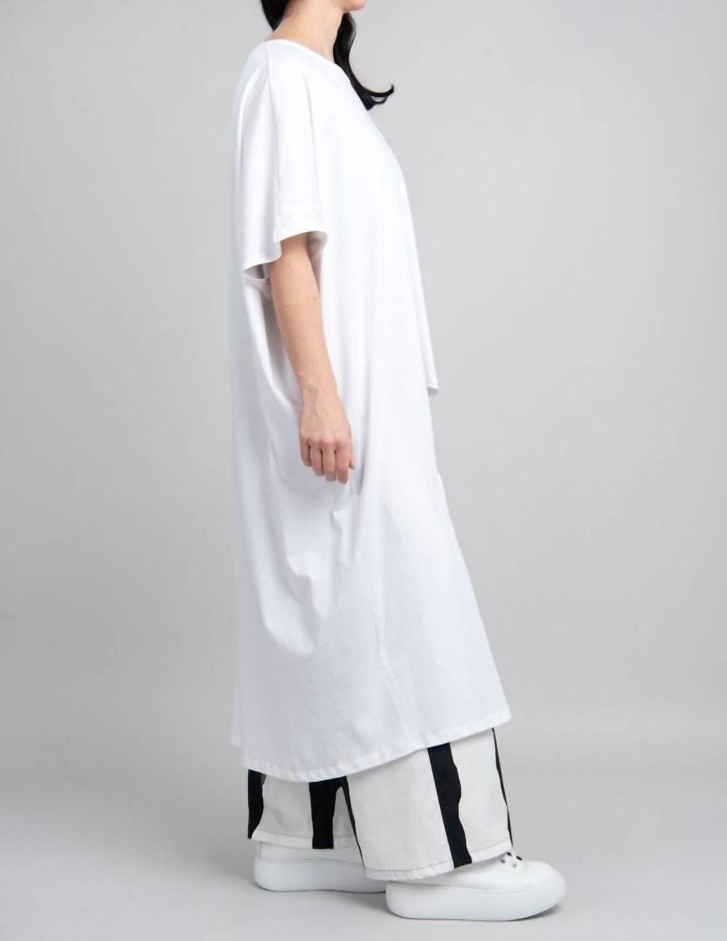 Alembika - Urban Warsaw Cutout Tunic Top