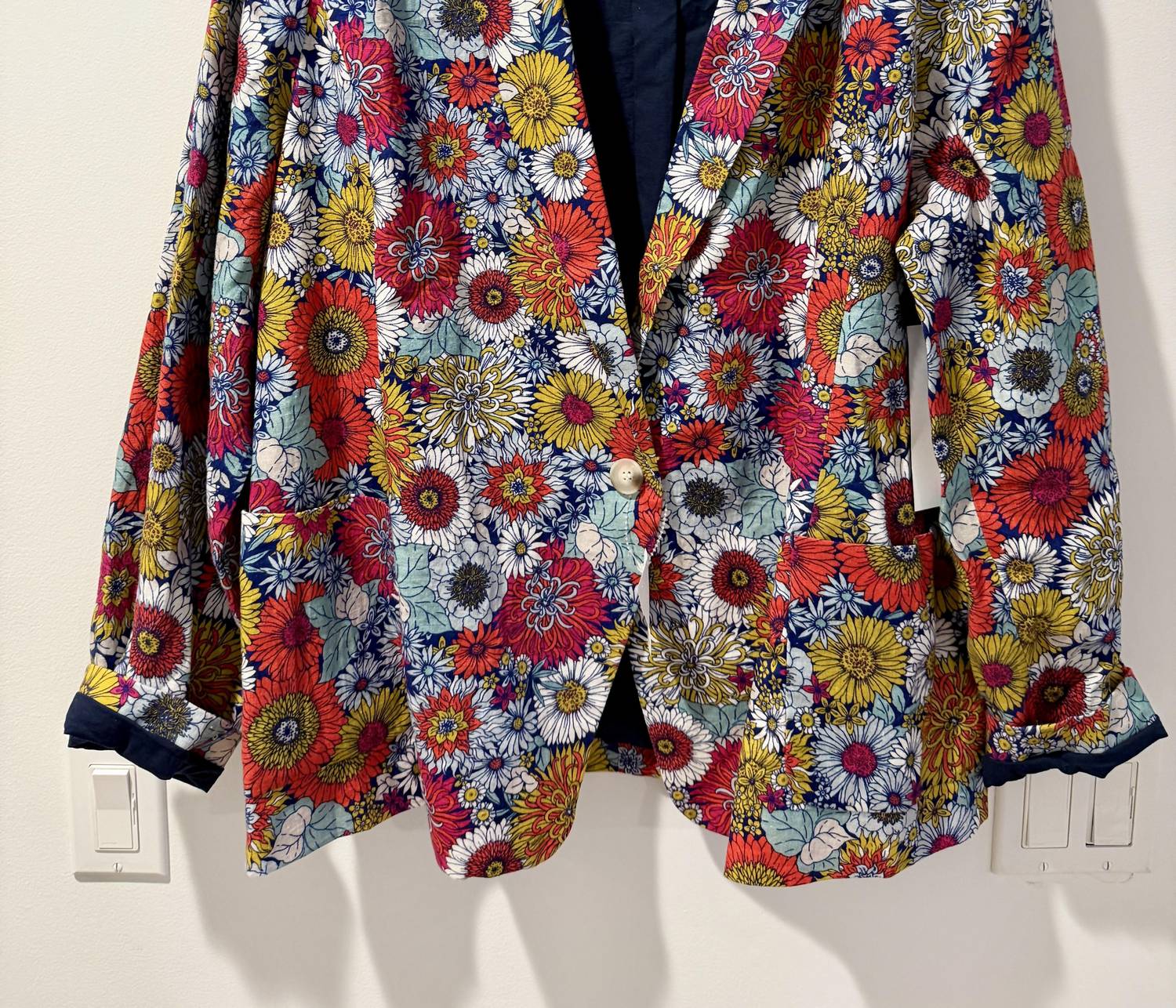 FOIL Whistle And Flute Blazer in floral - women's jacket - detail view