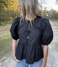 Mable - Peek A Bow Top