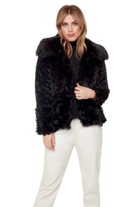 Carre Noir - Faux Fur Coat