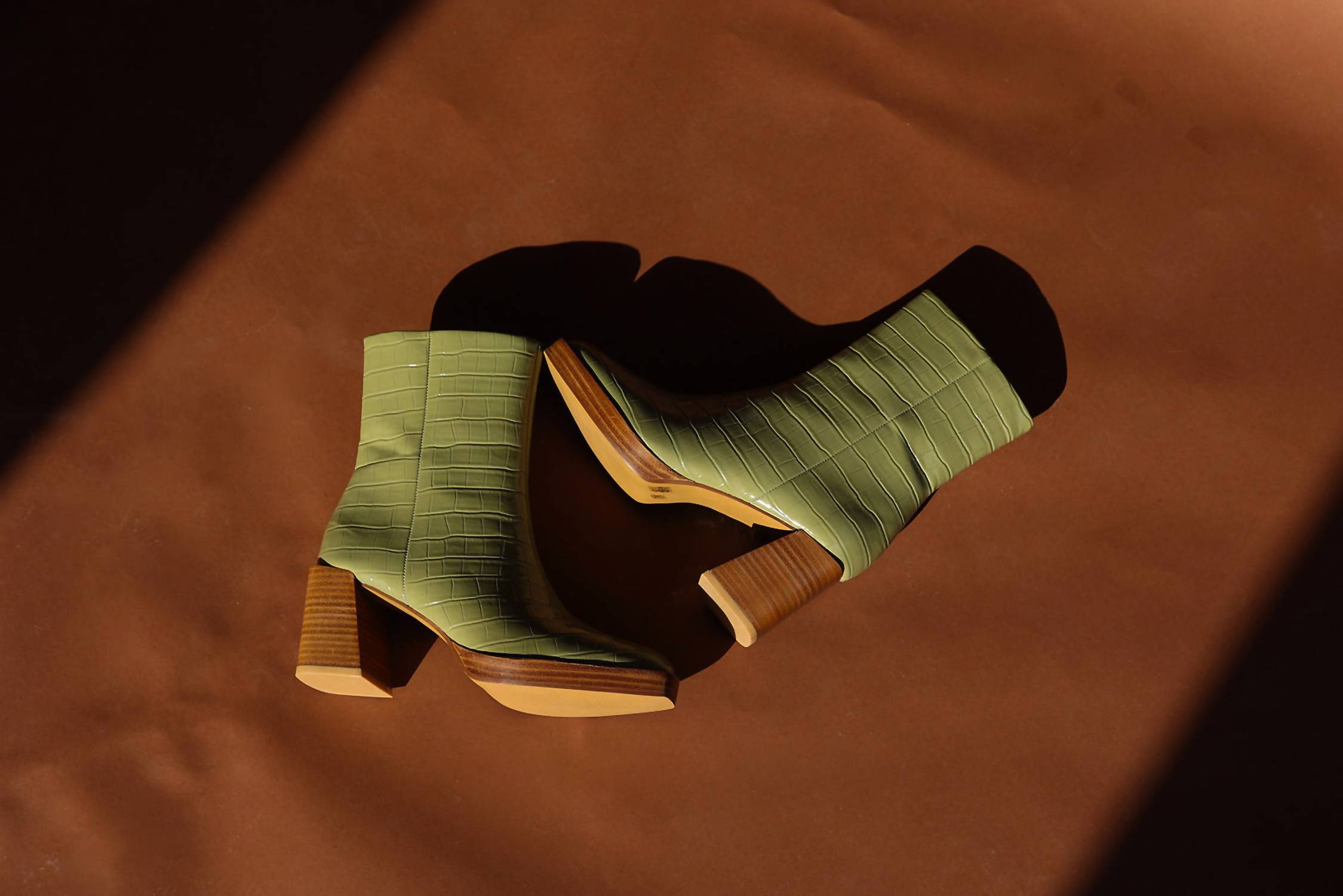Chinese Laundry - Women Croc Booties