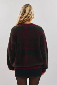 Le Lis - Luna V-neck Sweater