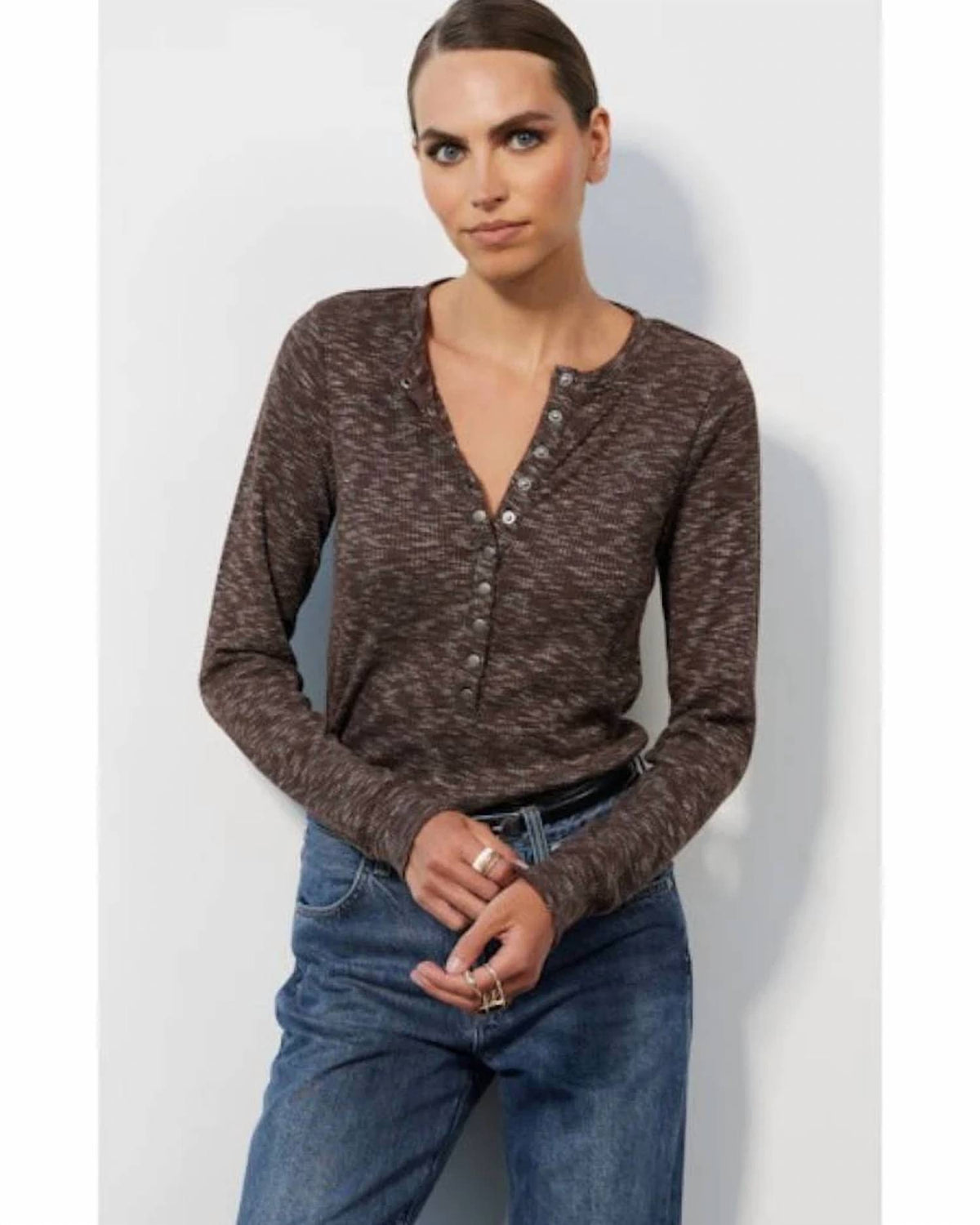 Bobi - Long Sleeve Slim Snap Tee