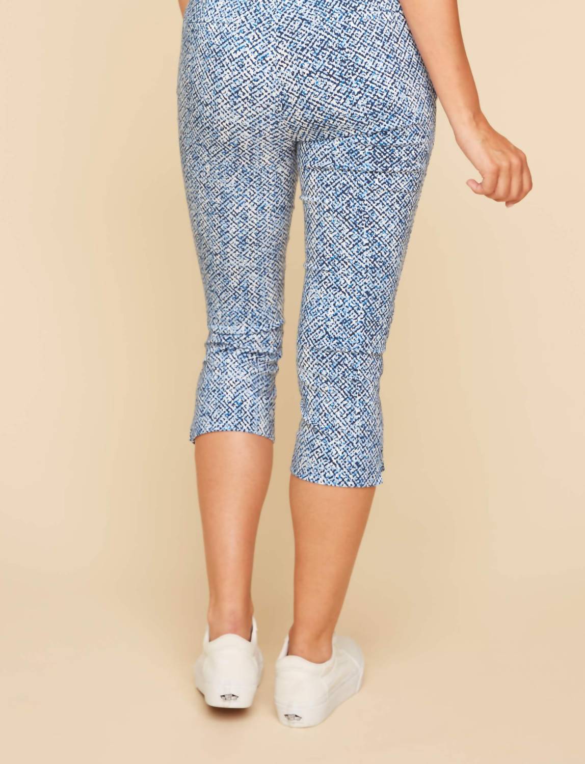Renuar - Woven Capri Pants