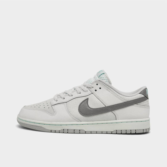 Nike - Men's Dunk Low Retro Se Shoes