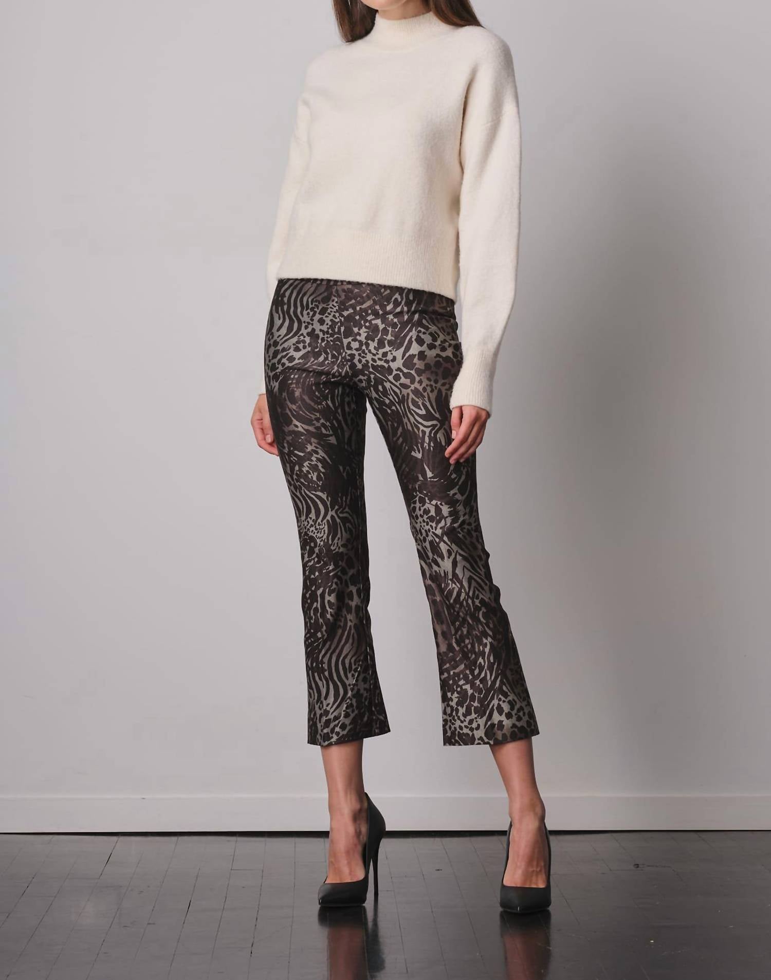 Avenue Montaigne Leo Flare Cut Pants in ramage - women's pants