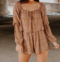 Le Lis - Read My Mind Floral Romper