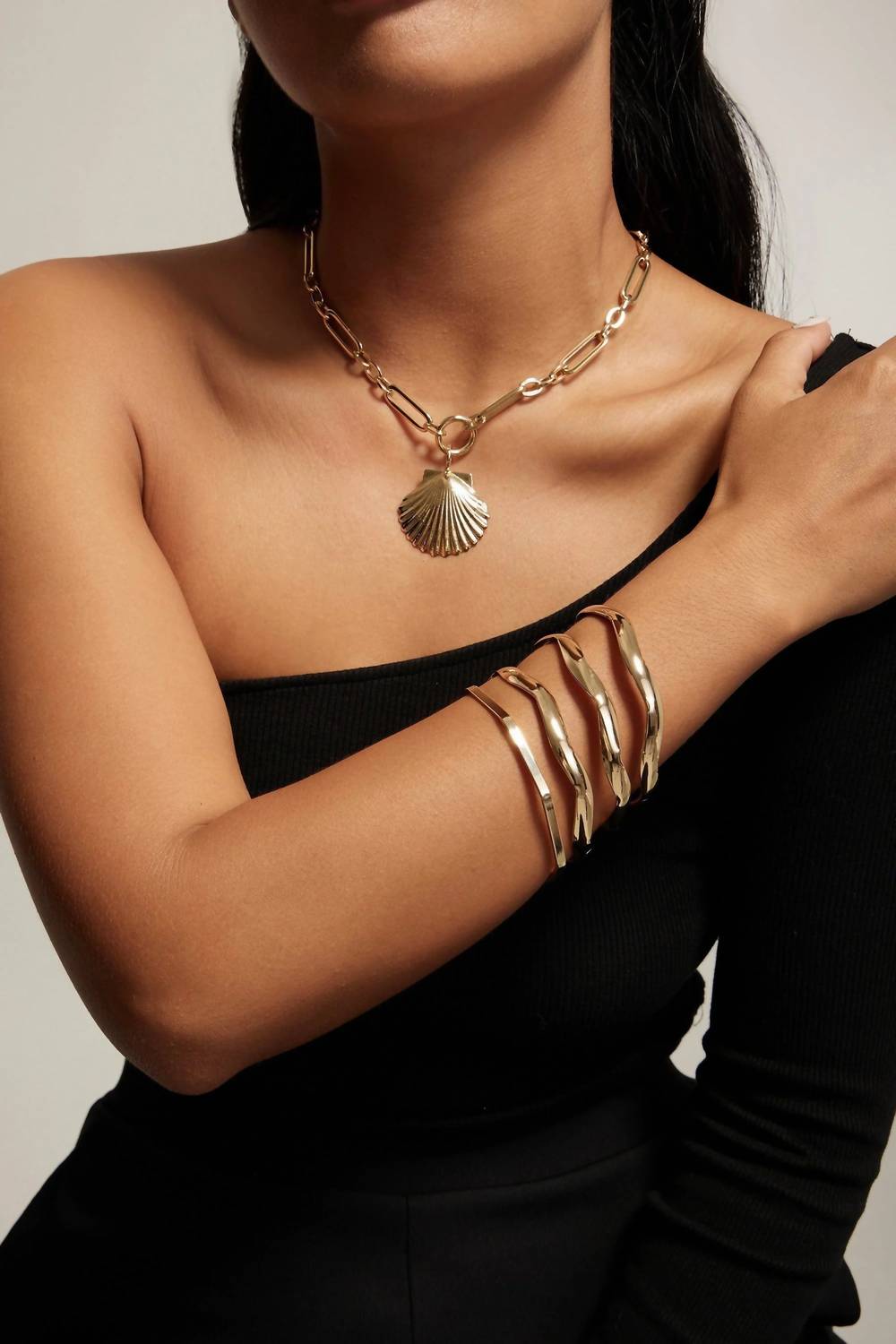 Eklexic - Women's Shelly Necklace