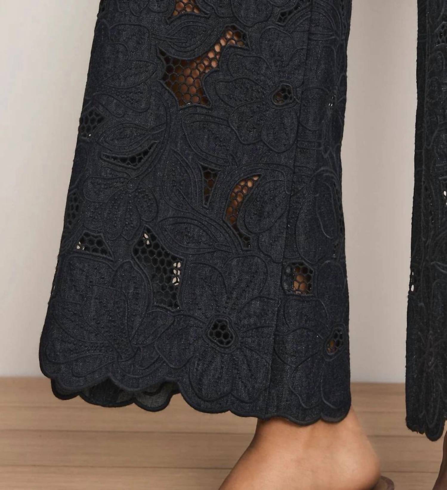 Veronica Beard - Osborne Wide-leg Eyelet Pant