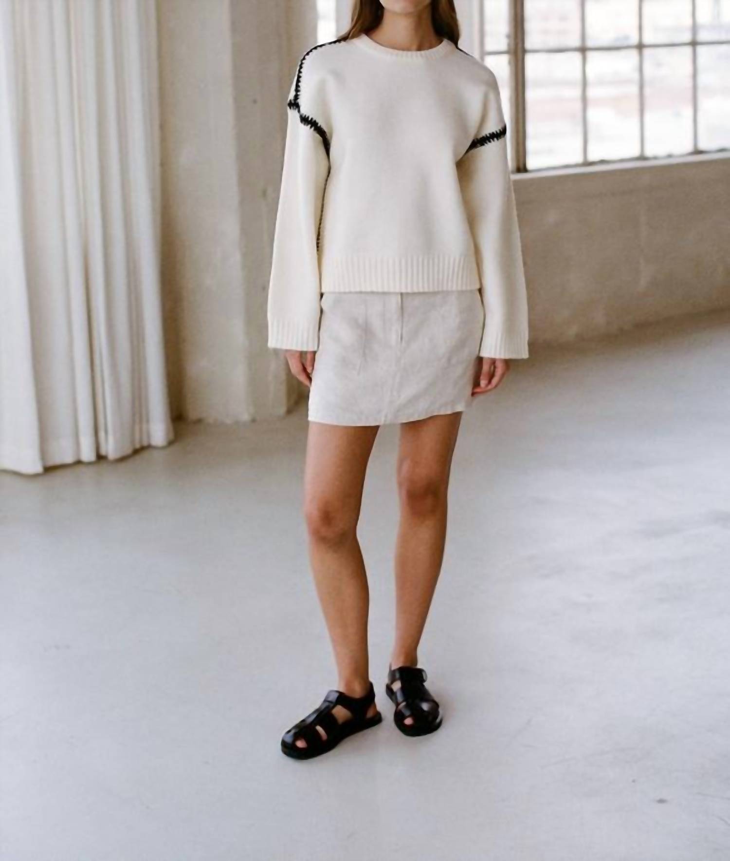 a.ren Crewneck Sweater With Side Stitching in white black - women's sweater - detail view