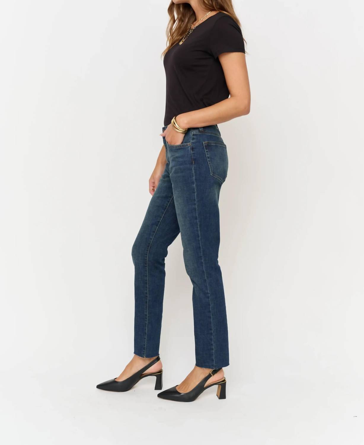 Oliver Logan - Crosby Mid Rise Relaxed Taper Jean