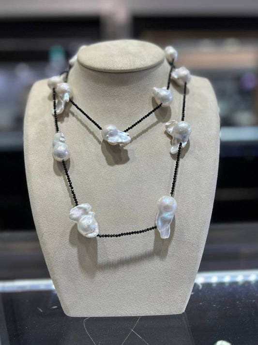 Normani - Women's Spinel & Baroque Pearls Necklace