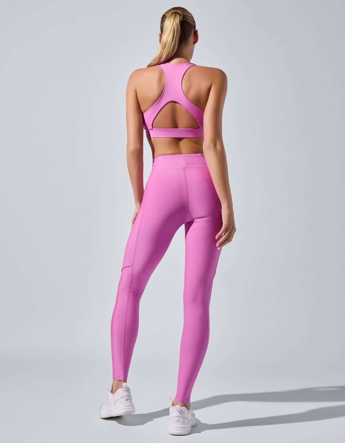 HEROINE SPORT Dalia High-performance Legging in super pink - women's pants - detail view