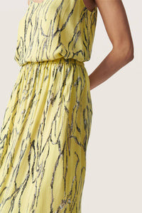 Soaked In Luxury - Zaya Elastic Waist Midi Skirt