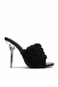 Cape Robbin - Women's Obrey Fur Clear High Heels