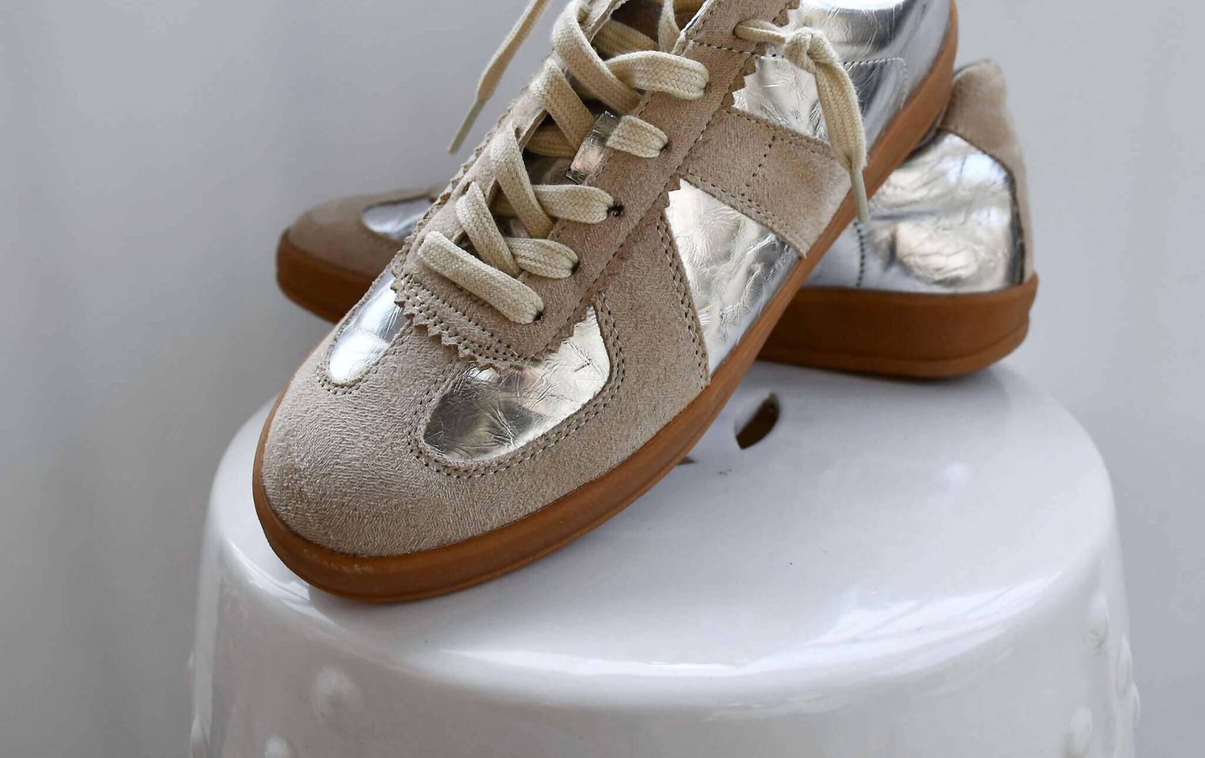 Miracle Miles - Women's Vera Sneaker