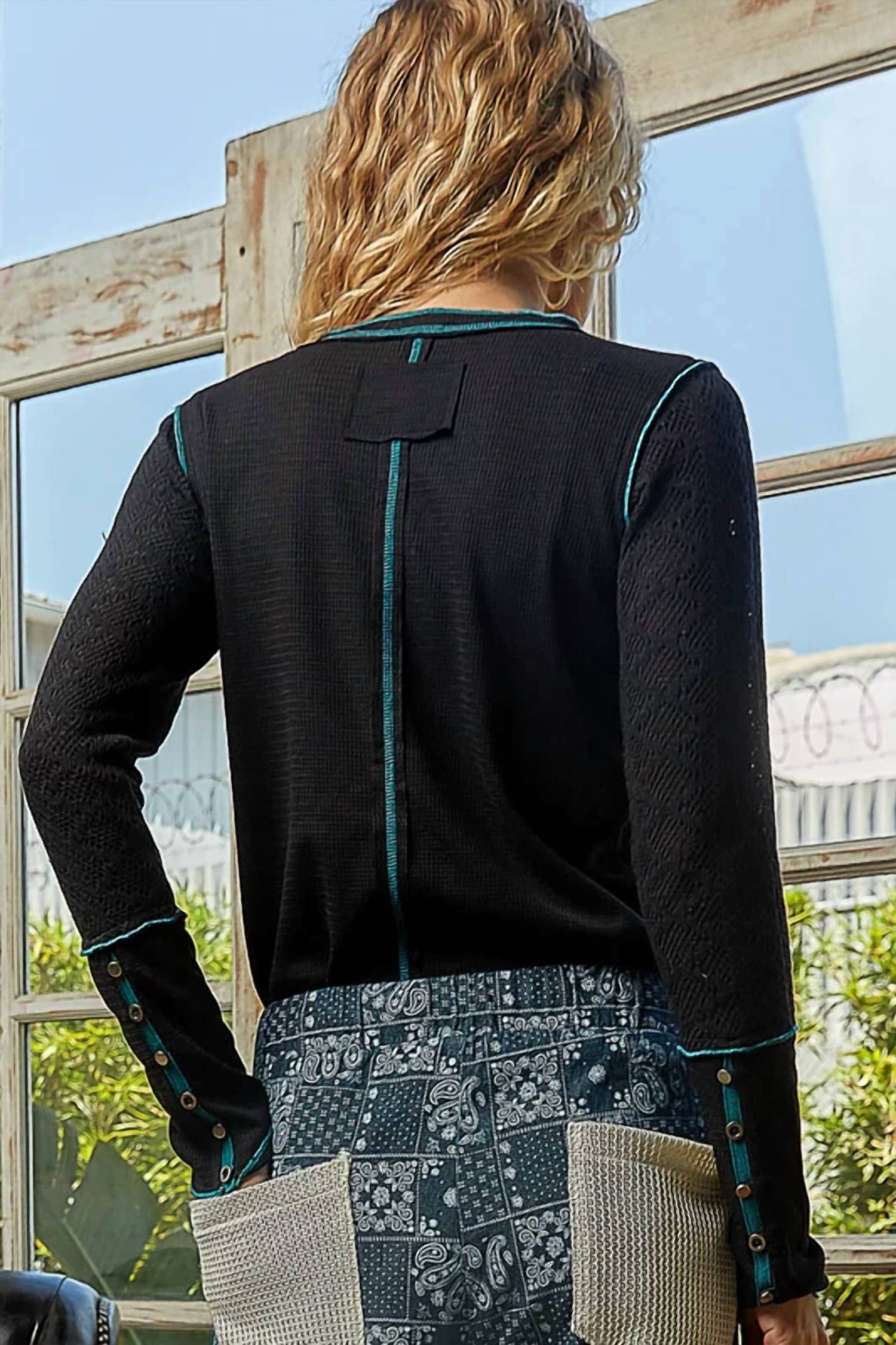Pol - Round Neck Solid Knit Top