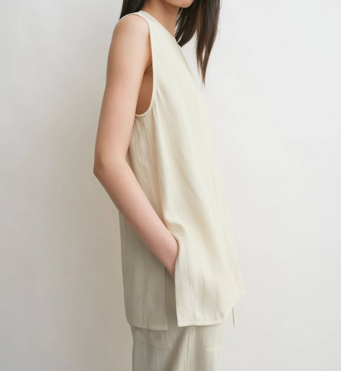 Toteme - Woven Sleeveless Top