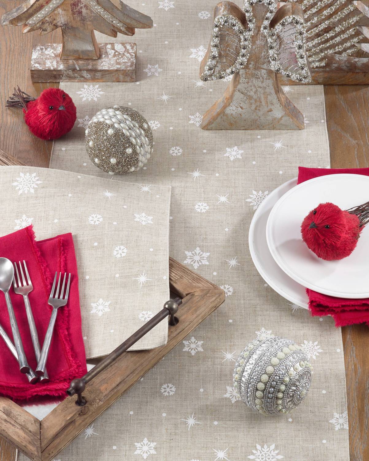 Saro Lifestyle - Snowflake Runner 16"x108"