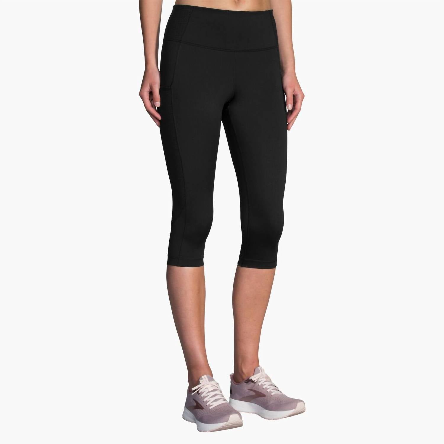 BROOKS Women's Method Half Crop Tight Leggings in black - women's pants