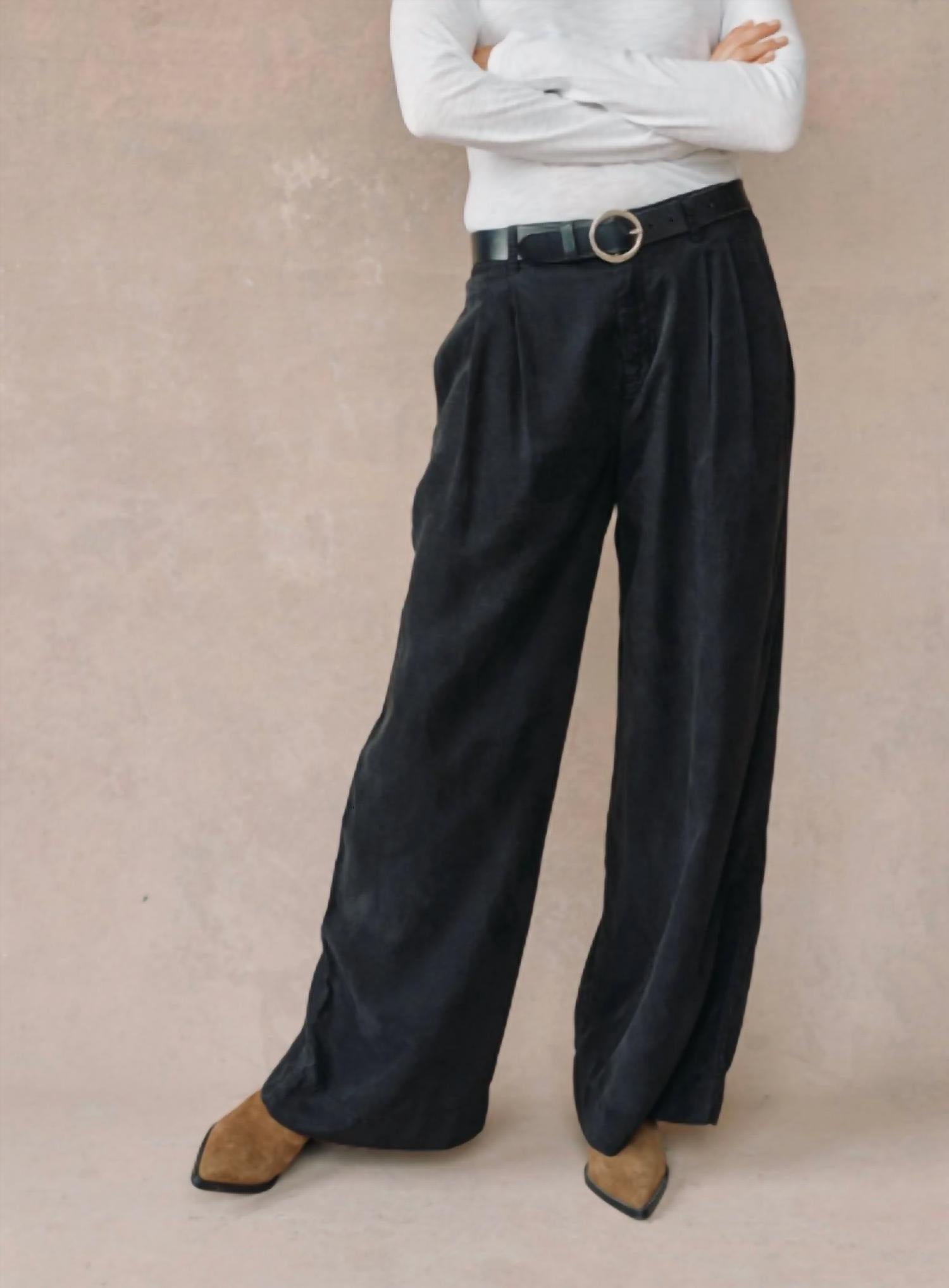 Bella Dahl Double Pleated Wide Leg High Waist Pants in black - women's pants