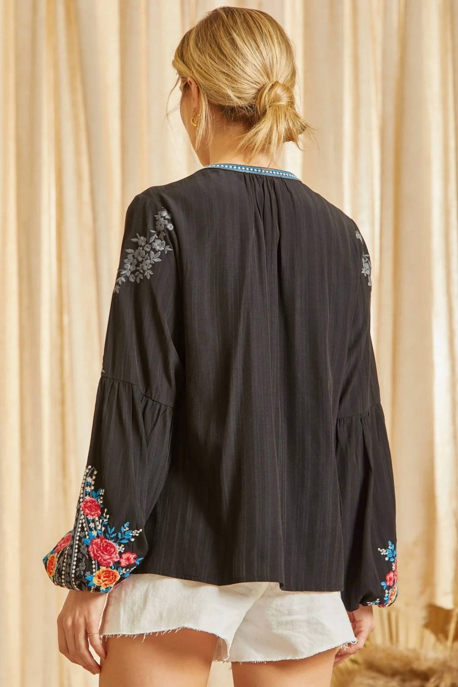 Andree By Unit - Floral Embroidered Button Down Top