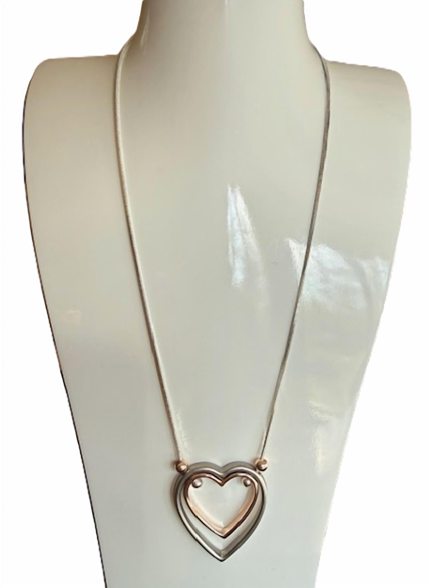 K&K Interiors - Women's Heart Necklace