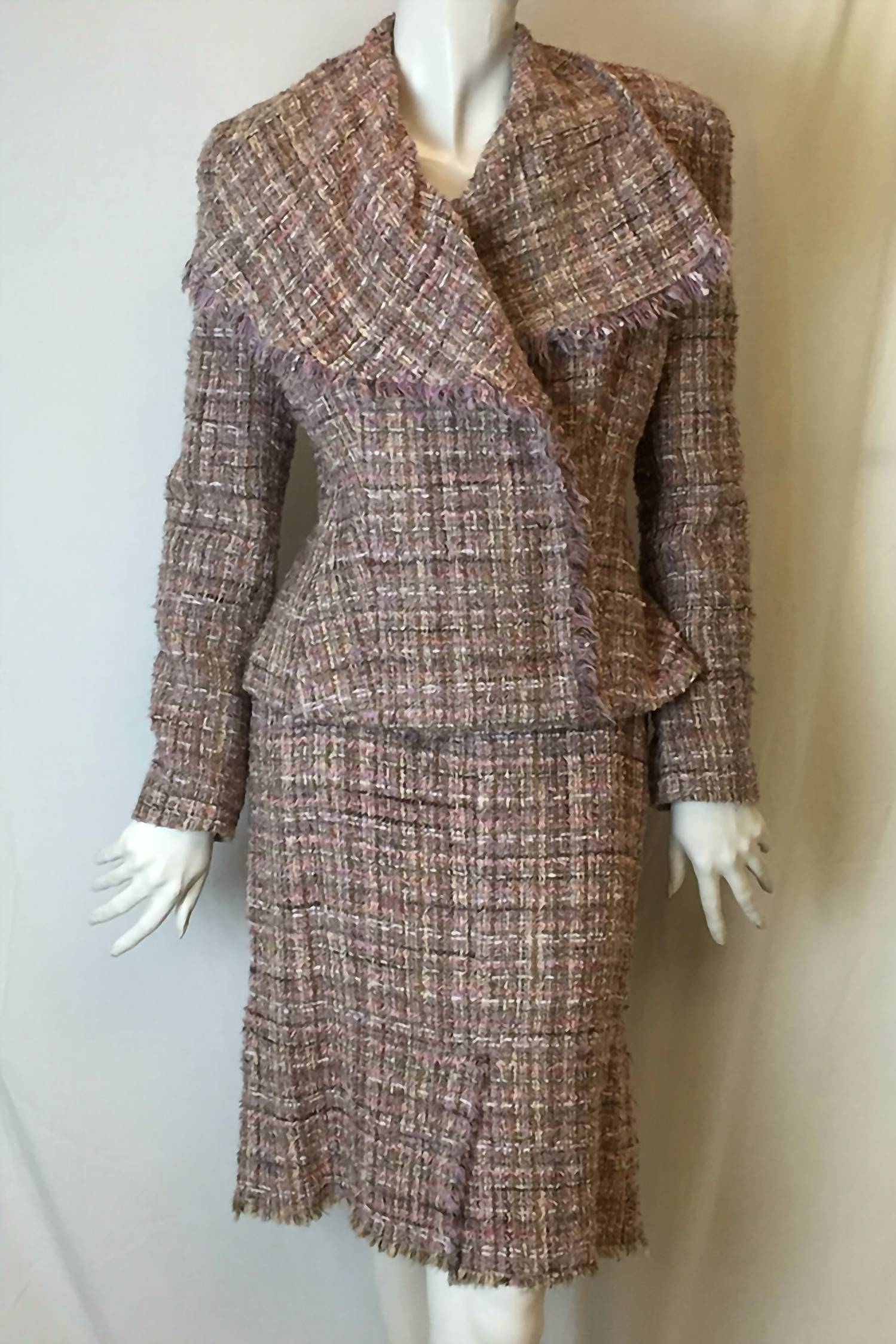 Angelo Tarlazzi - Women's Tweed Fringe Jacket With Straight Skirt
