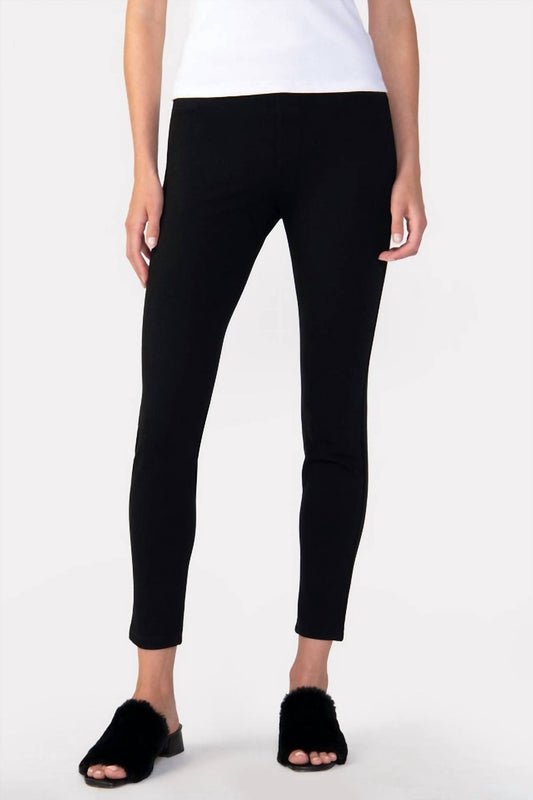 Runway Legging