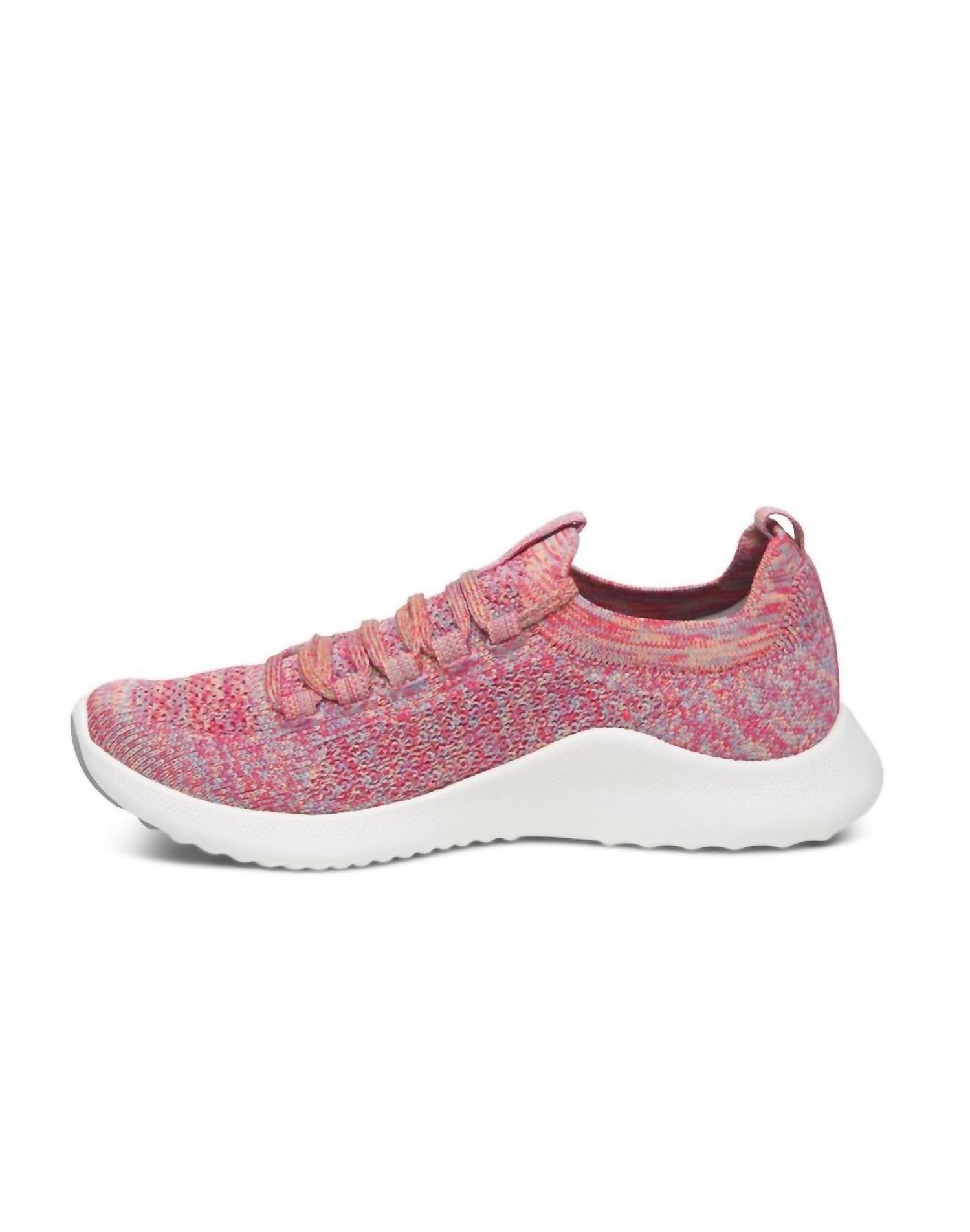 WOMEN'S CARLY SNEAKER