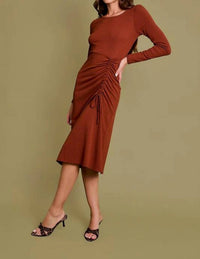 Gilli - Round Neck Cinched Midi Dress