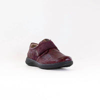 Fidelio Women's Masha Shoes in wine - women's sneaker - detail view