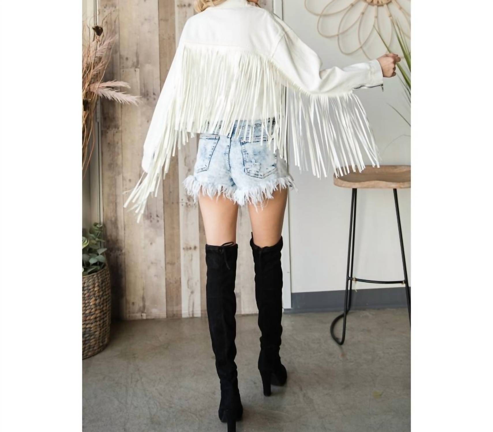 Veveret - Raw Hem Fringe Jacket