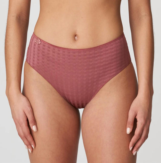 Avero Full Brief