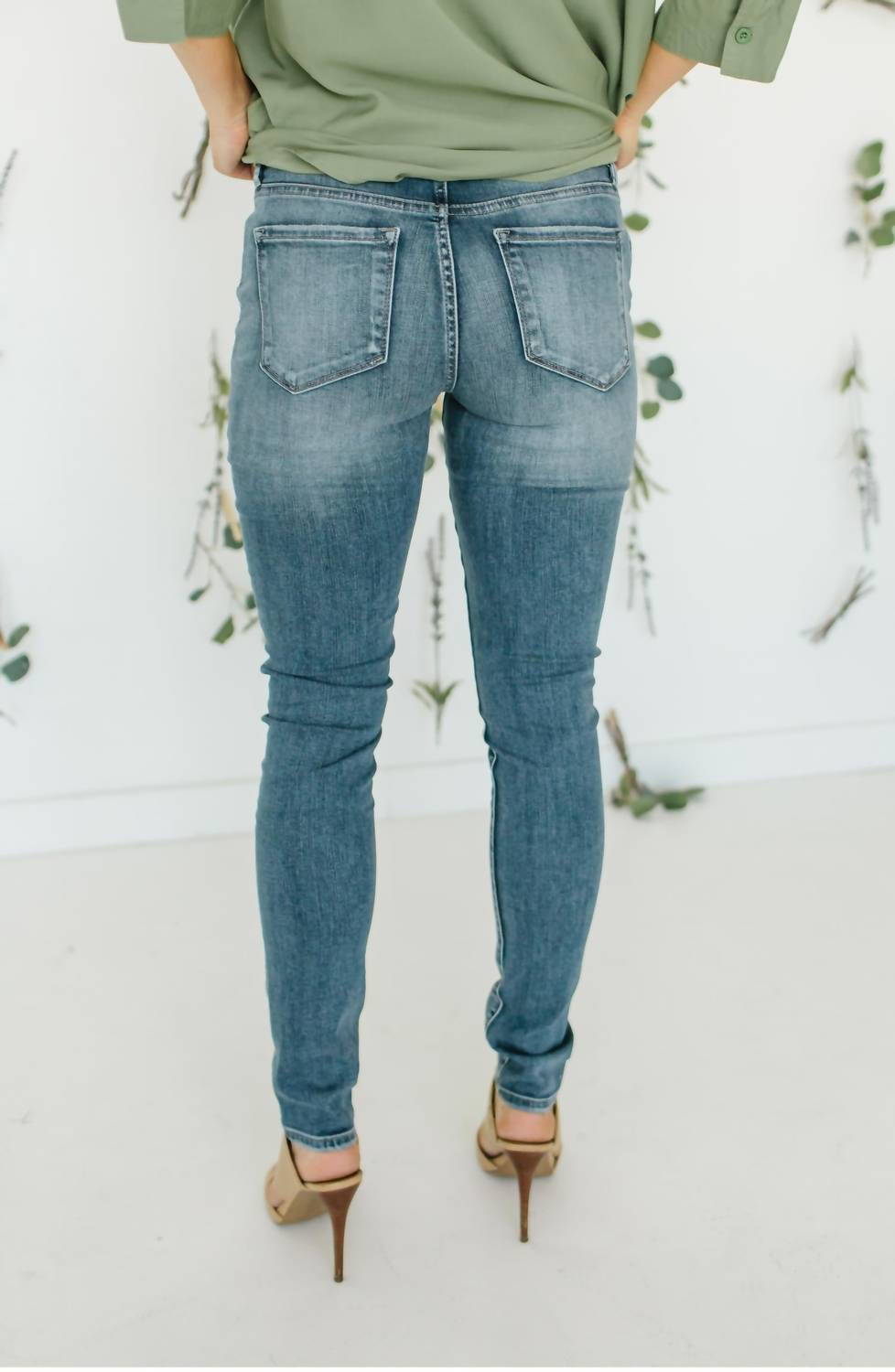 Joyrich Ankle Comfort Skinny Jean