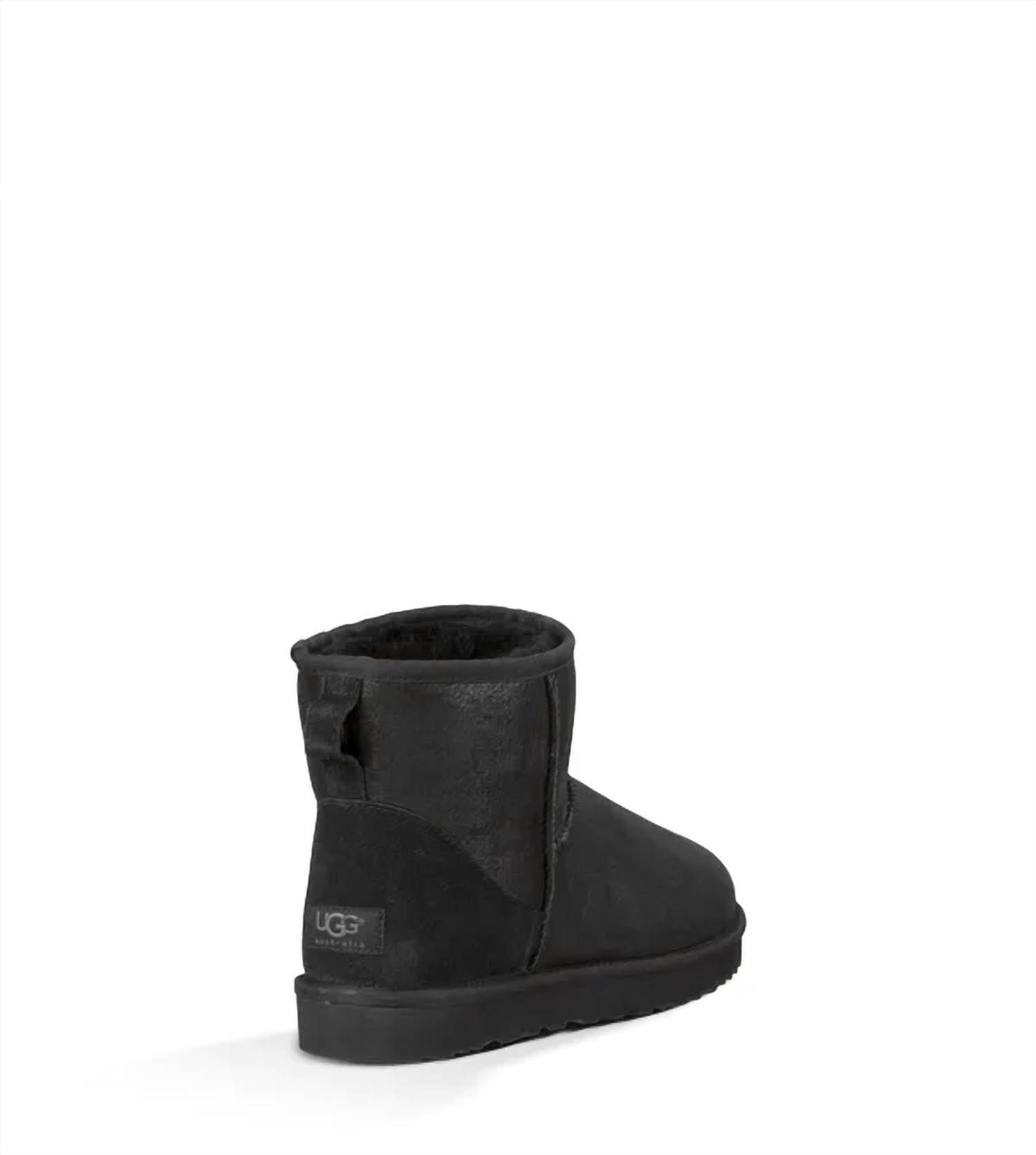 Ugg - Men's Classic Mini Bomber Boots