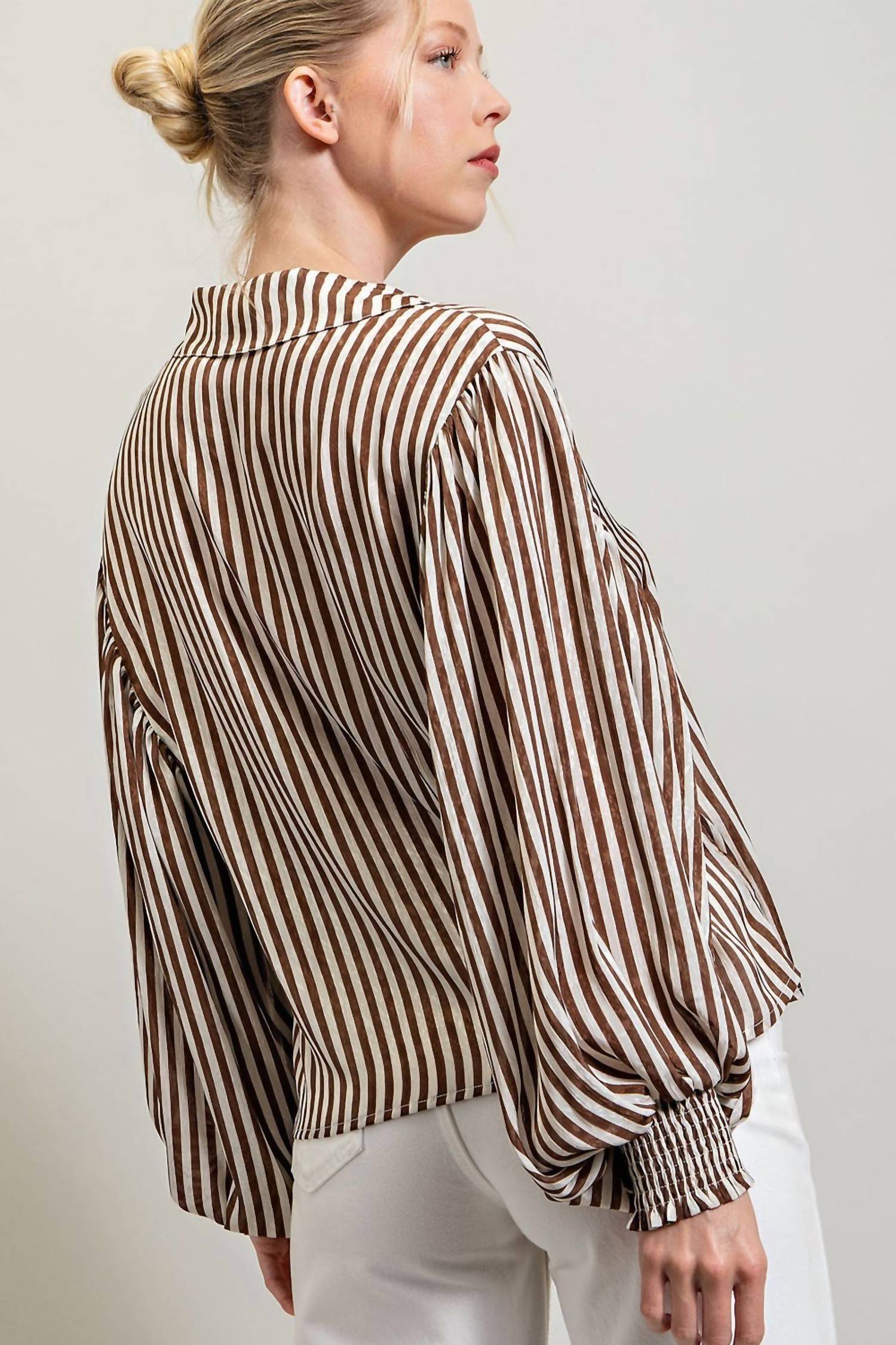 Ee:Some - Stripe Bubble Sleeve Blouse
